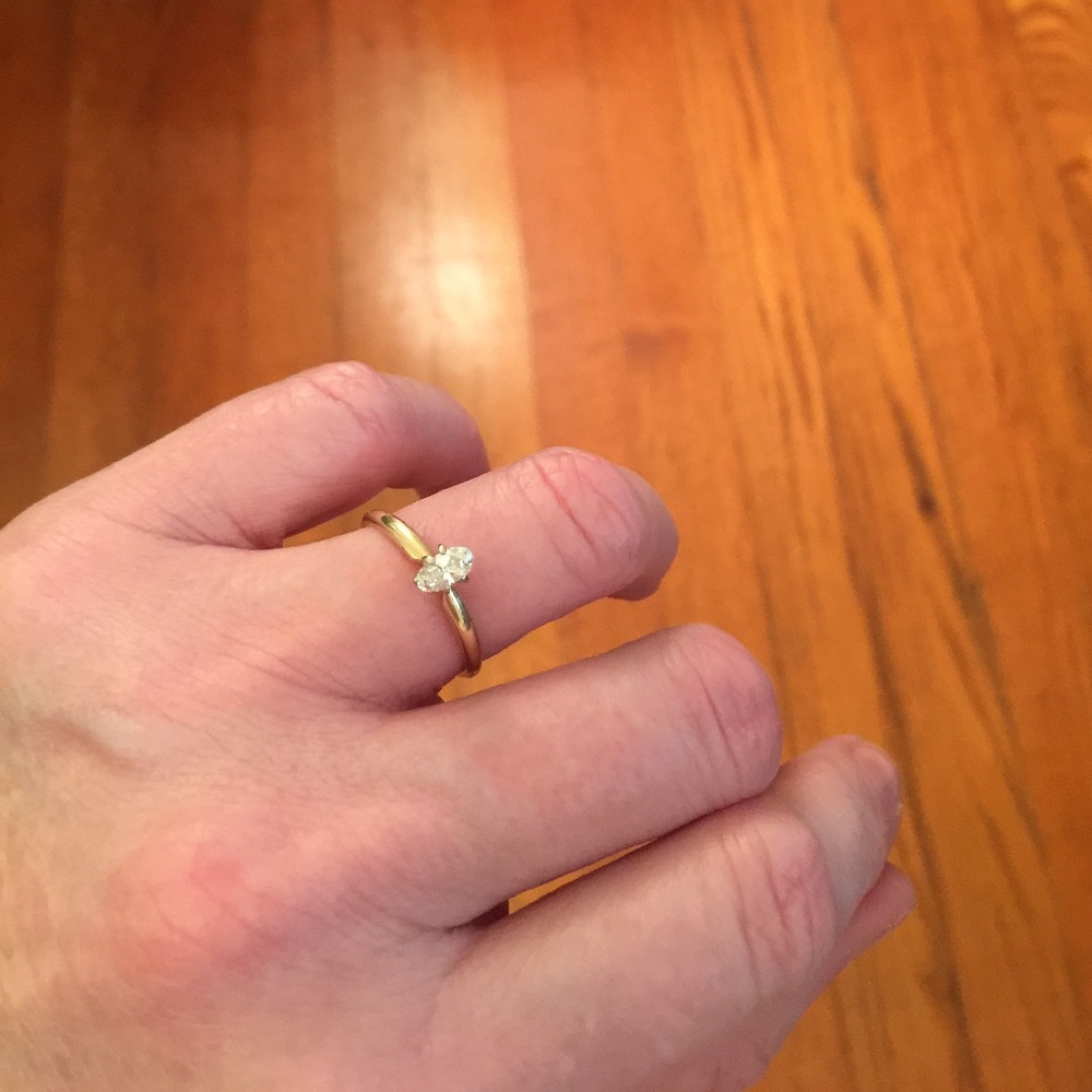 DIAMOND RING